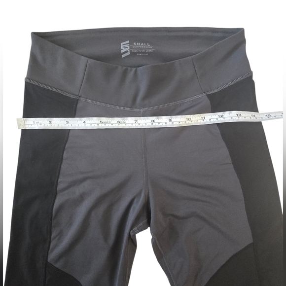 Second Skin Athletic Leggings compression size small - Picture 4 of 6